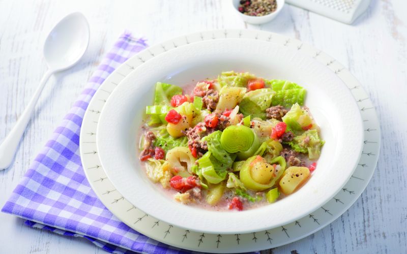 wirsingeintopf_mit_hackfleisch_14596_1.jpg