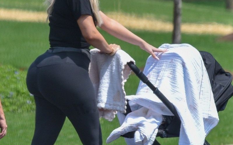 Khloe Kardashian sprehod.jpg
