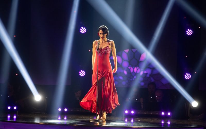 Lara Komar - petje