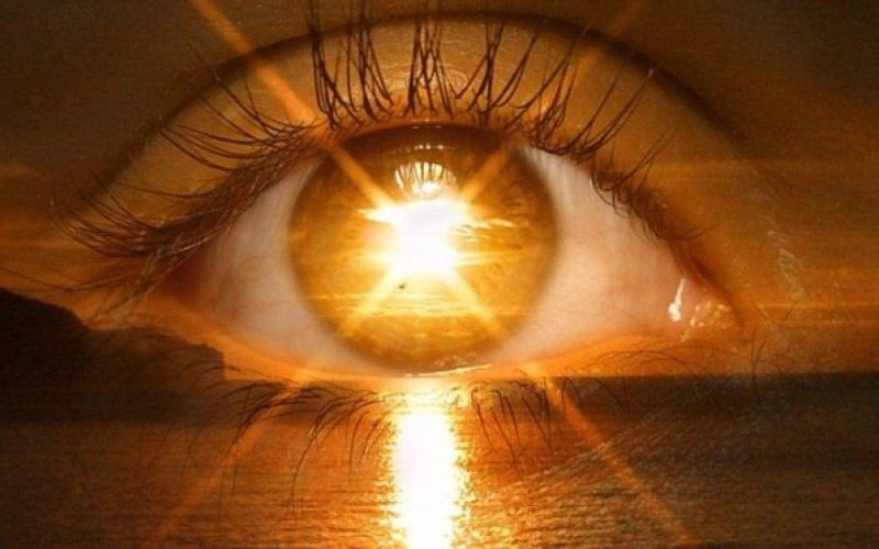 Sungazing-1-672x372.jpg