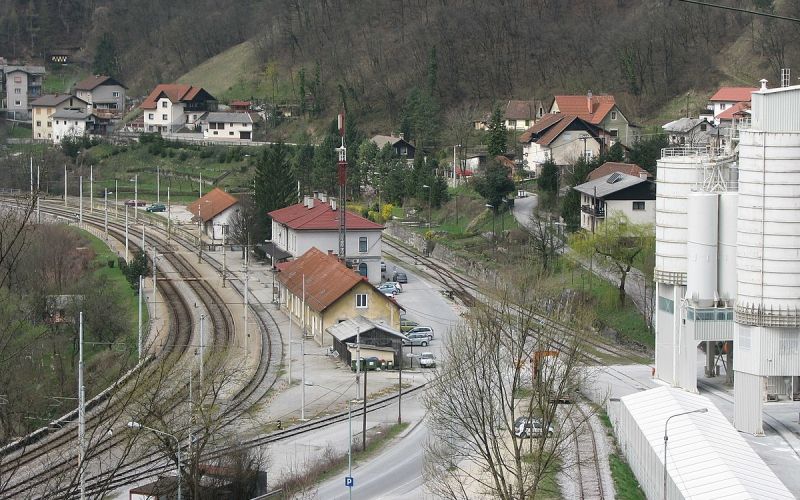 Zagorje železniška postaja.jpg