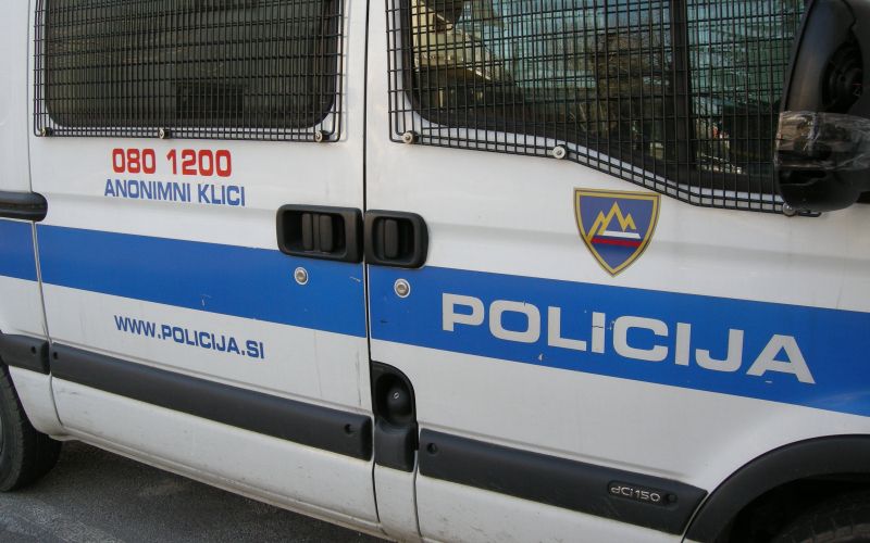 policija