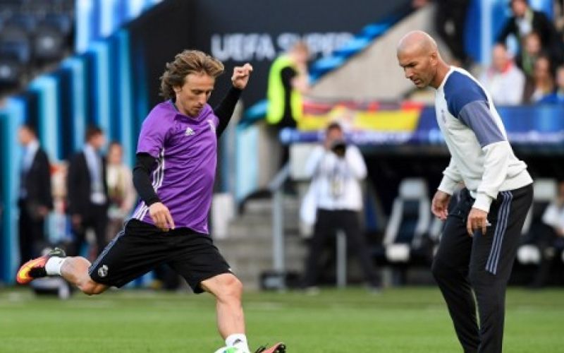 zidane modric.jpg