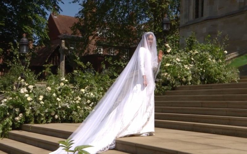 Meghan Markle poročna obleka.jpg