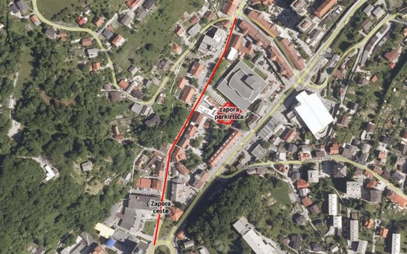 Zapora ceste in parkirišča_anduht.jpeg