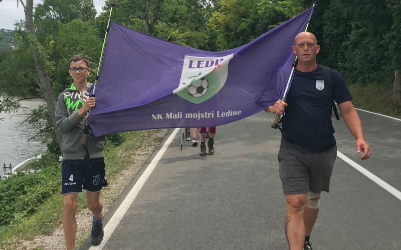 Za pot iz Ledin do Debelega rtiča so potrebovali dobra dva dneva.
