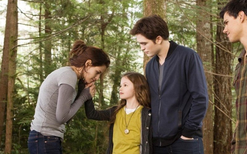 Mackenzie Foy.jpg