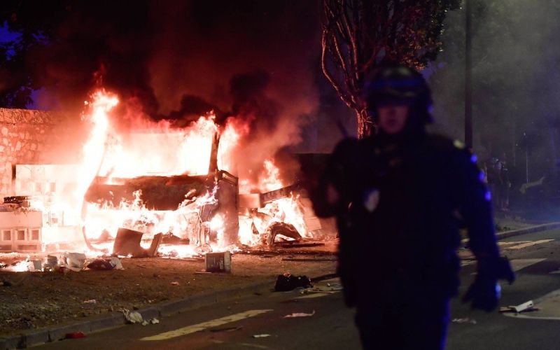 nantes_protesti_smrt_voznika_6.jpg