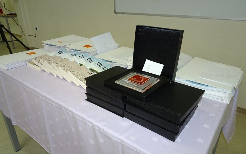 sestg1_000.jpg