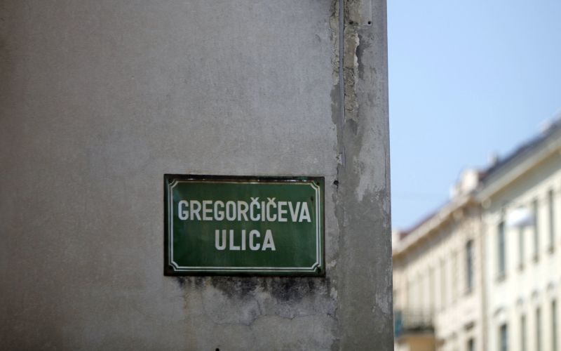 gregorčičeva ulica, vlada, vladno poslopje.jpg