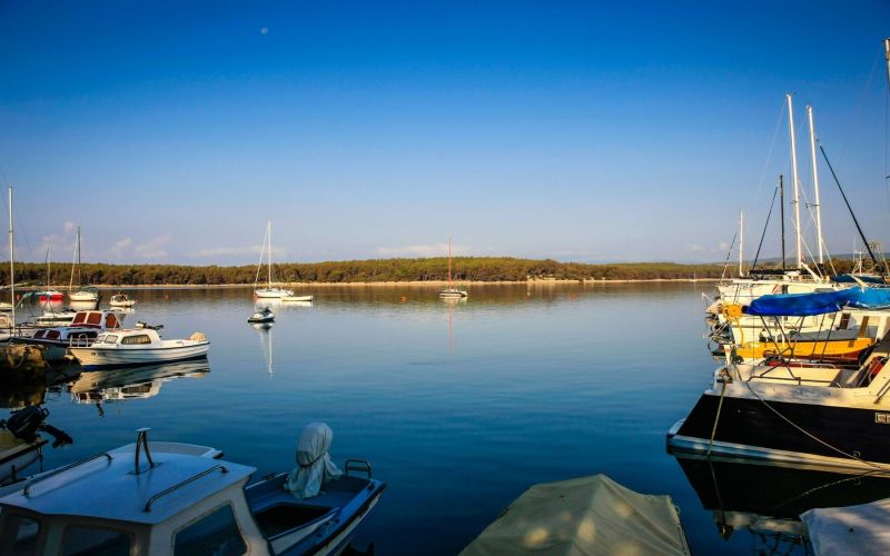 krk, punat, marina.jpg