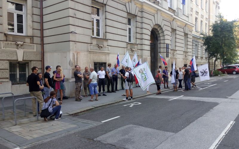 privržnci šiška.jpg