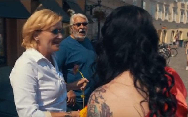 smejem se maja založnik.jpg