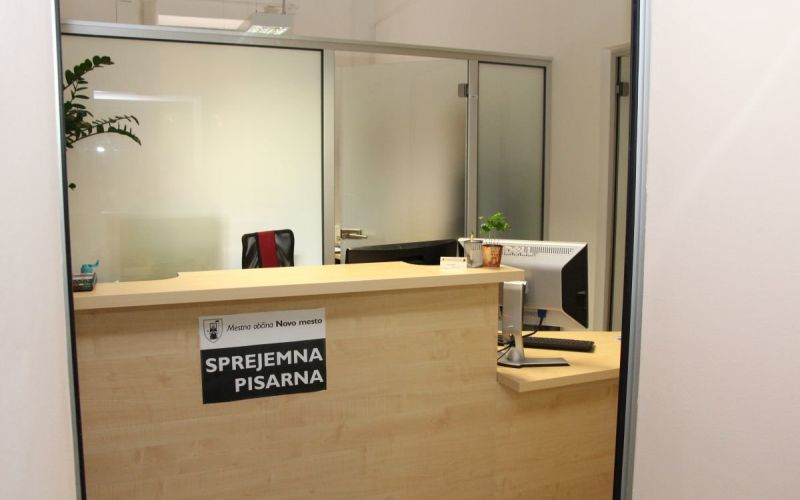 pisarna01.jpg