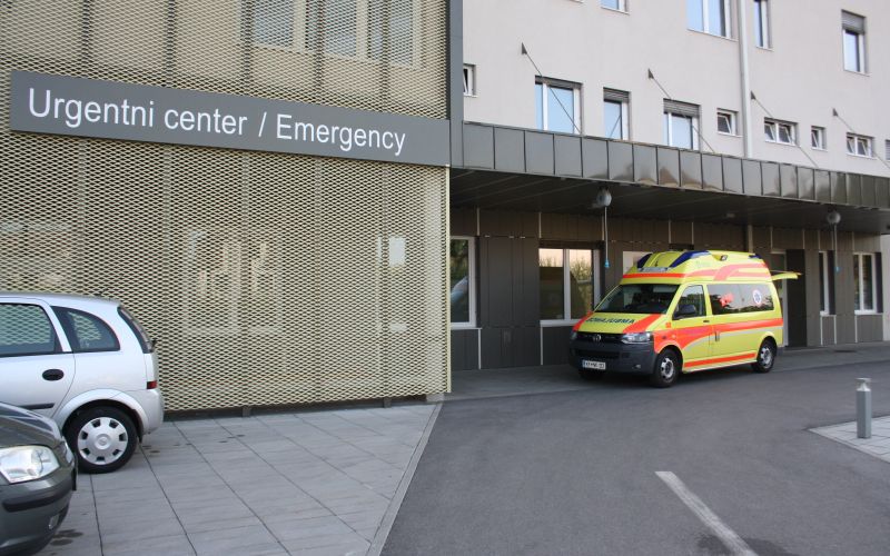 urgentni_center_brezice.jpg