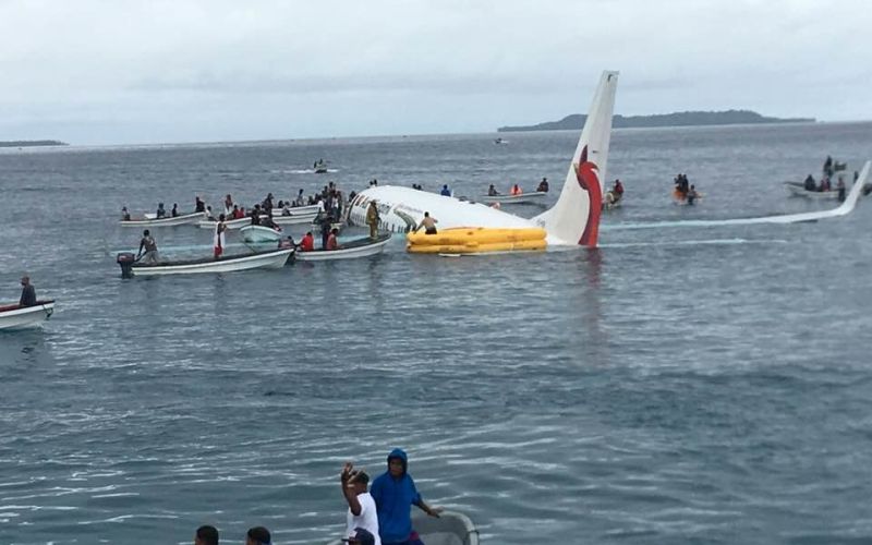 Air Nuigini, potniško letalo, papua nova gvineja.jpg