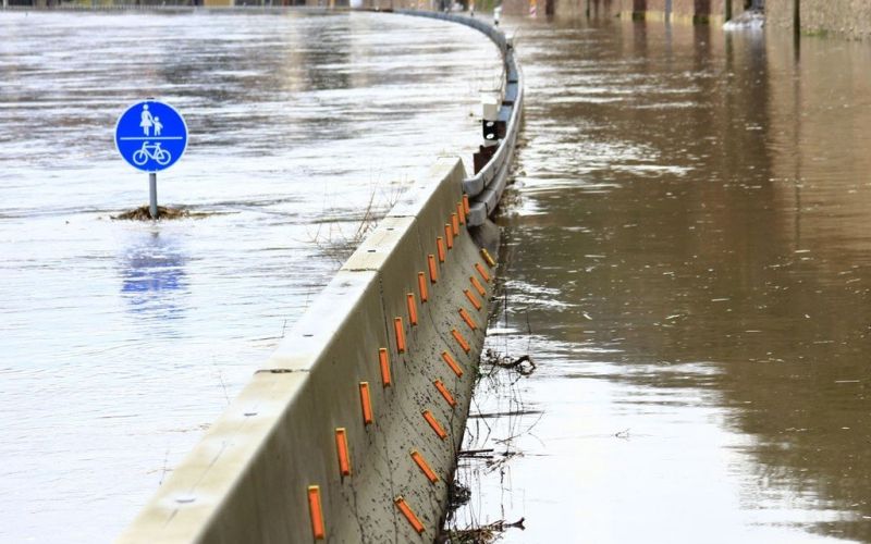 poplave,cesta, mesto, splošna
