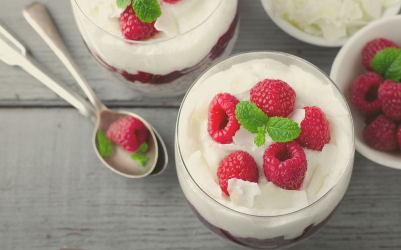 puding, maline, kokos