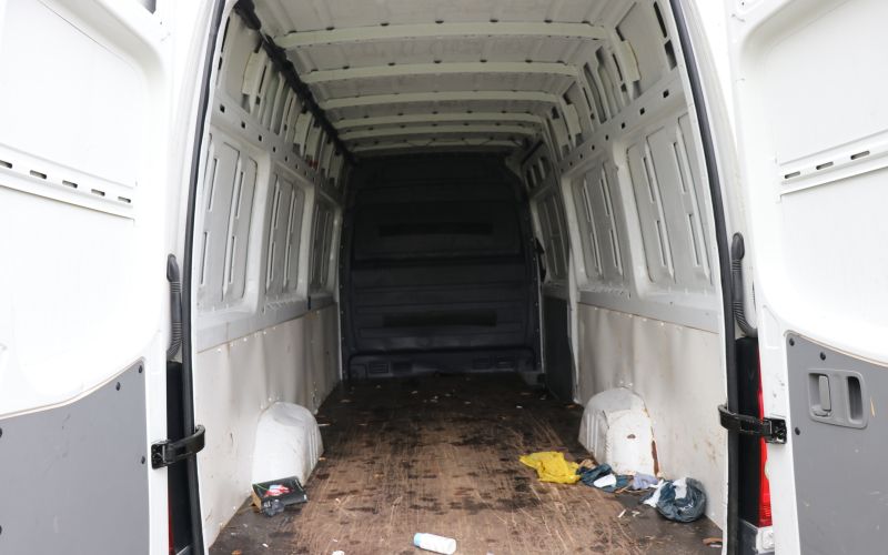 kombi, tujci