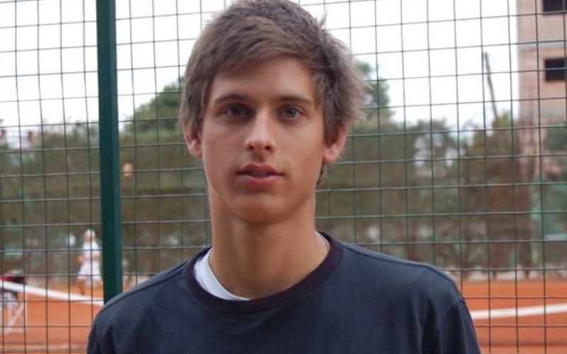 Tomas Lipovsek Puches.jpg