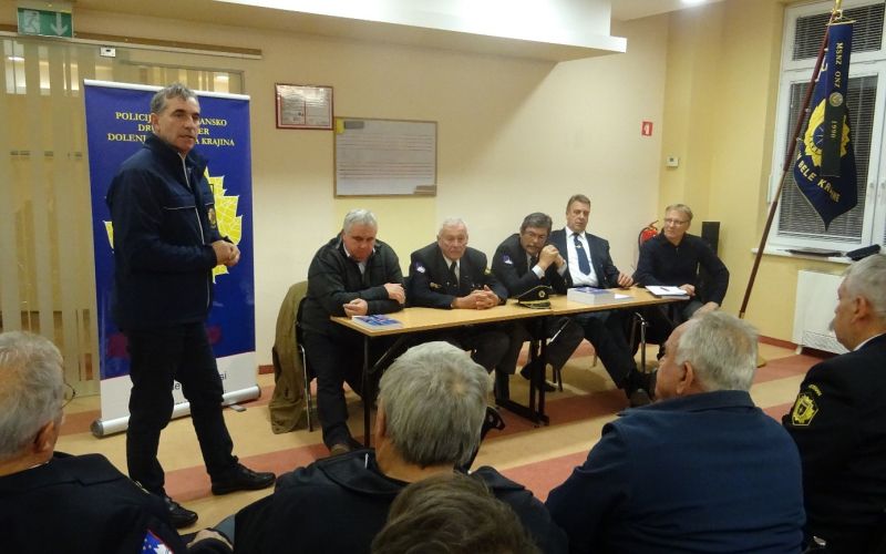 _policija__1_.jpg