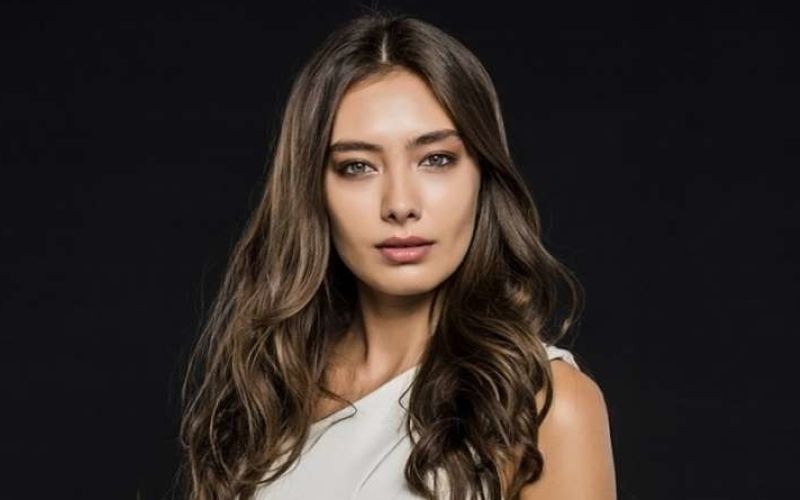 Neslihan Atagül.jpeg