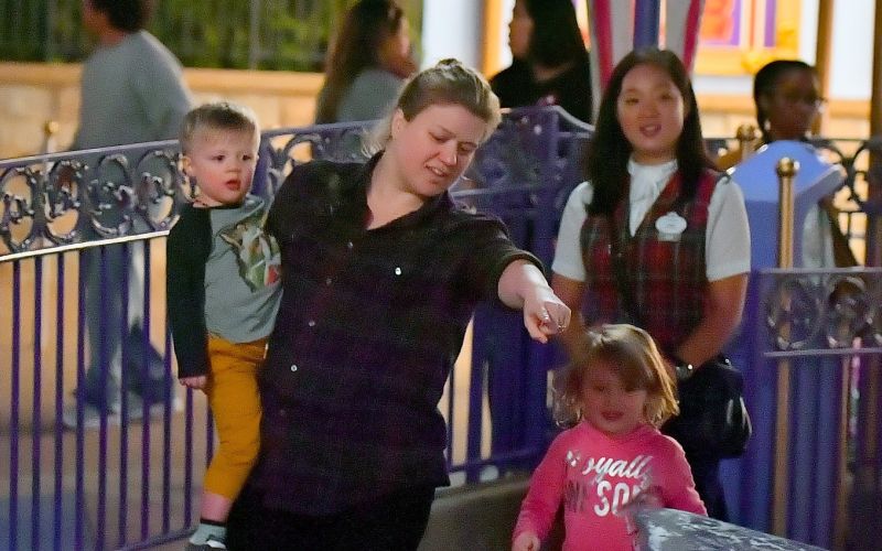 kelly clarkson.jpg