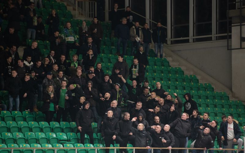 hokej navijaci olimpija 18 mm.jpg