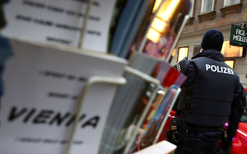 dunaj, policija.jpg