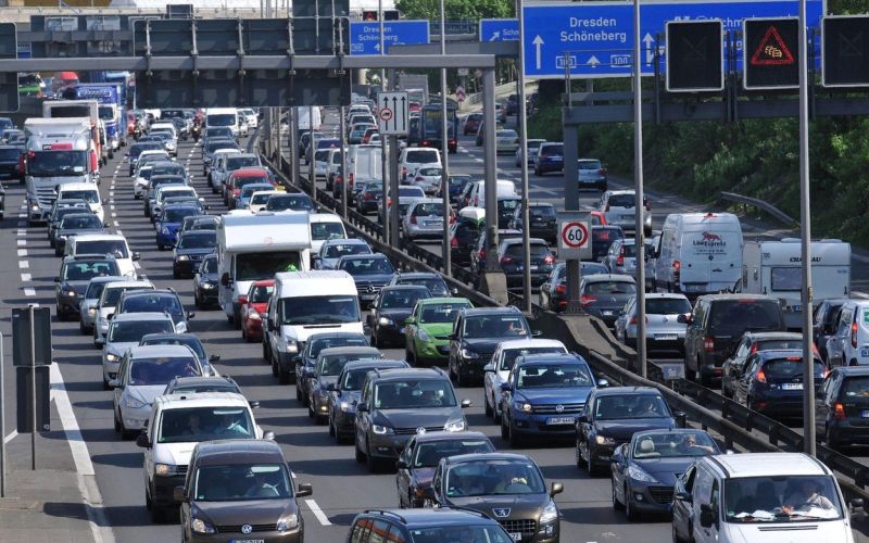 nemcija autobahn zastoj avtocesta berlin.jpg