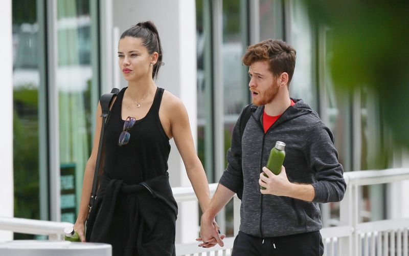 adriana lima in metin hara.jpg