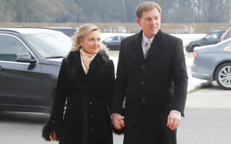 Miro Cerar in Mojca Stropnik 31.1.2019.jpg