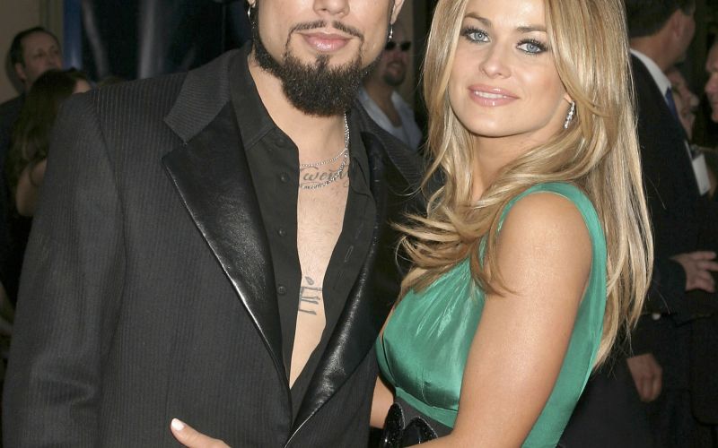 6-carmen electra in dave navarro.jpg