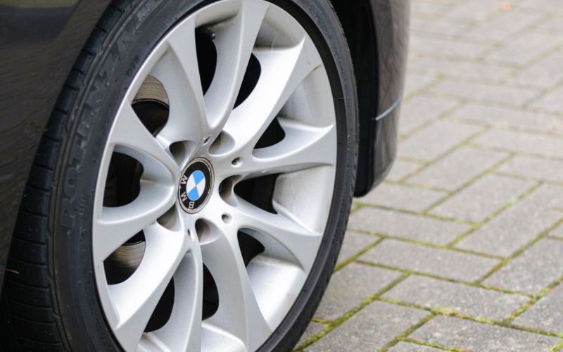 bmw_izpusti.jpg