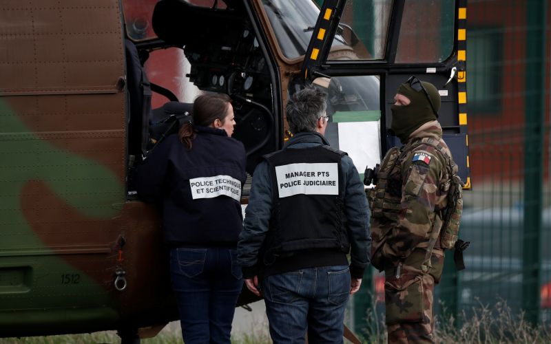 Conde-sur-Sarthe, zapor, napad, džihadist, francoska policija