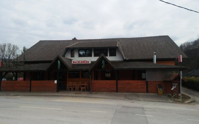 lokal.jpg