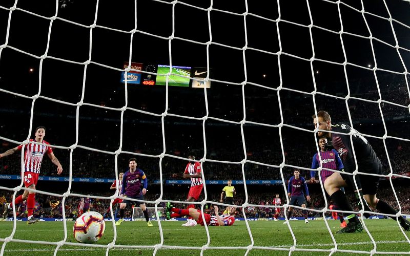 oblak messi re.jpg