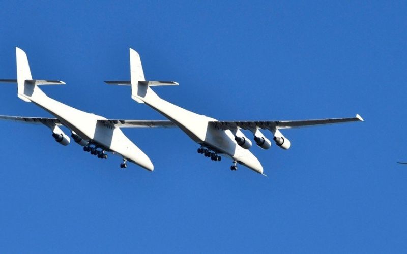 stratolaunch behemot.jpg