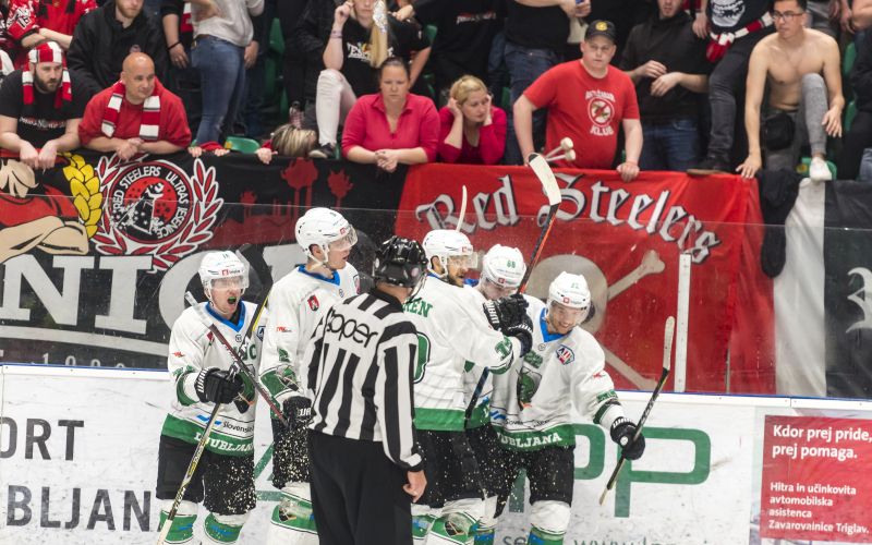 1olimpija jesenice jk.jpg