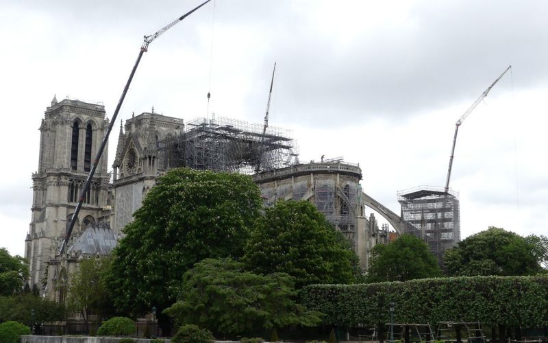 notre dame, obnova.jpg