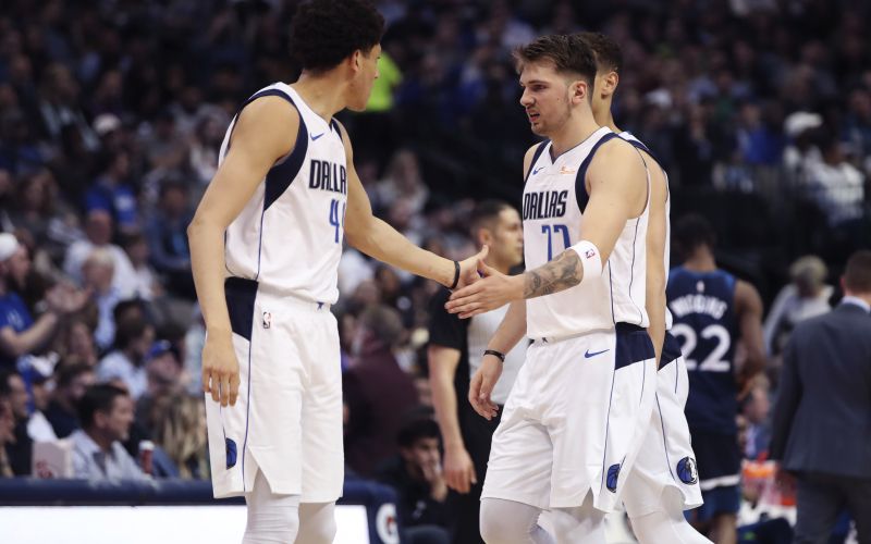 Justin jackson luka dončić.jpg