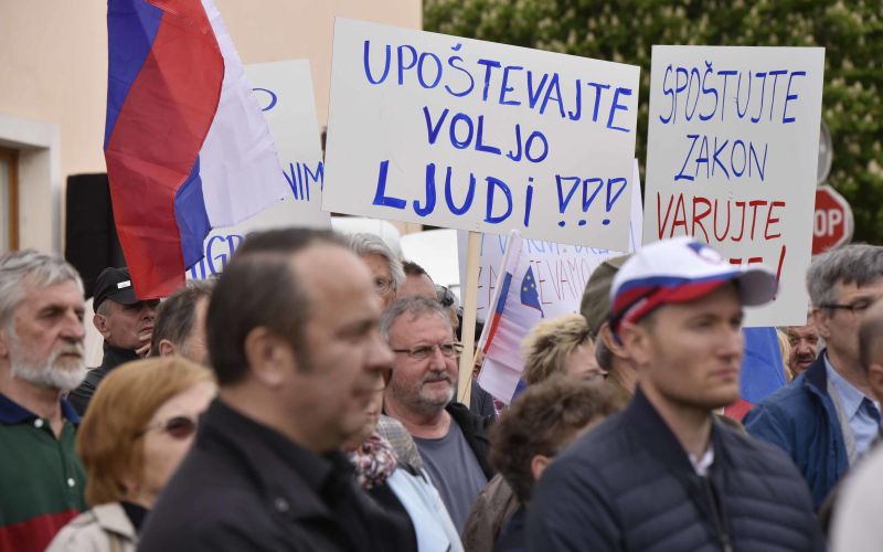 črnomelj, protest, peticija, shod, azilna zakonodaja, branko grims