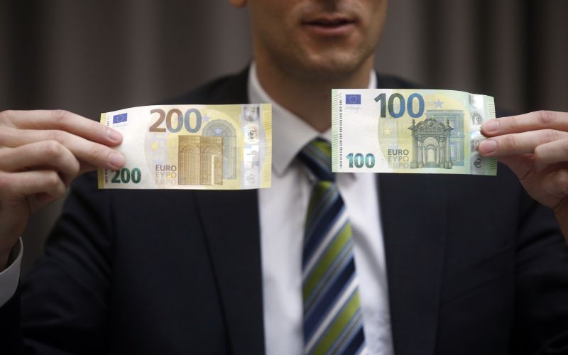 100 evrov, 200 evrov, bankovci