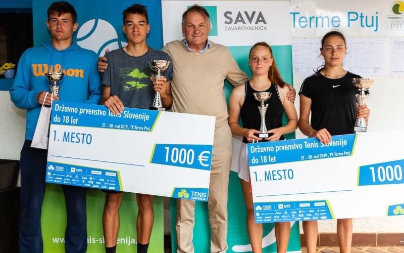144-15-tenis3 bm.jpg