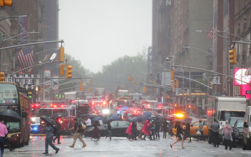 manhattan, strmoglavljenje helikopterja