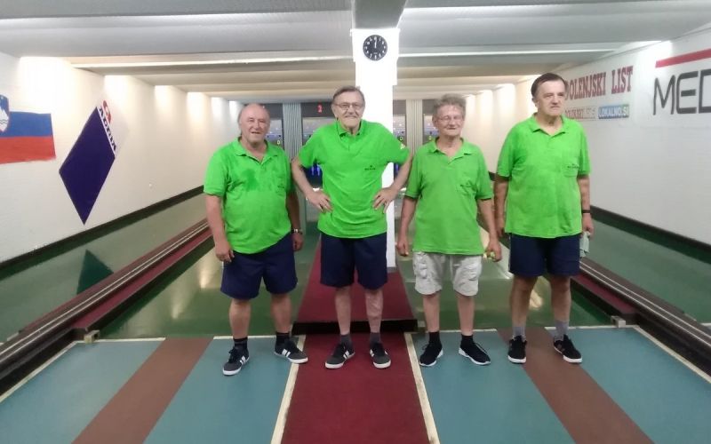 _zzzzzzzzzdu_mali_slatnik_.jpg