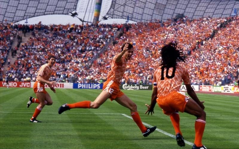 van basten.jpg
