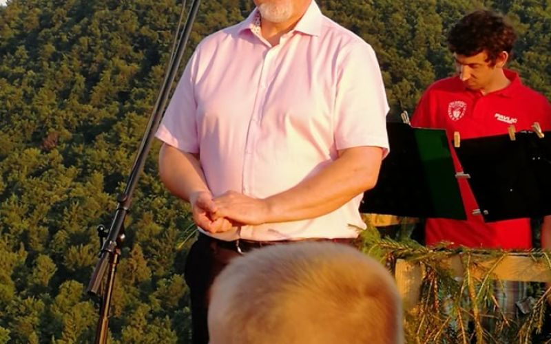 09.jpg