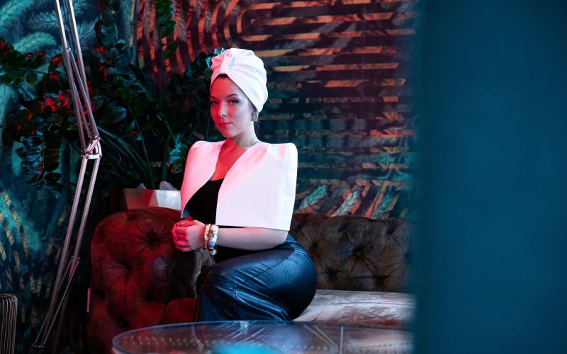 Ina Shai 1