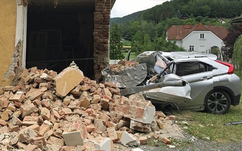 gradiščanska, prometna nesreča, hiša